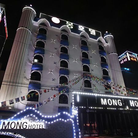 Hotel Mong Чунчеон Екстериор снимка